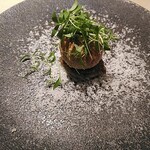 Ristorante SHIKAZAWA - ホルモンの一品　切断前