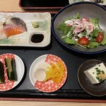 肉と炉端と釜めし くろ屋 - 