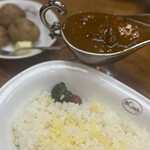 欧風カレー ボンディ 神田小川町店 - 