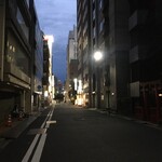 ニラー 南インド料理 - オフィス街なので土日は人少なめ