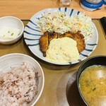やよい軒 - 料理写真:麦ご飯にしました