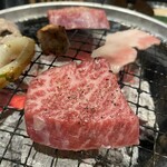 炭火焼肉 萬まる - 