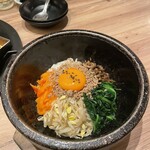 ユッケ 焼肉 生サムギョプサル 手打ち冷麺 ハヌリ - 