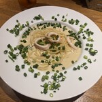 MiKiya's　ぐりぐり - 塩辛とクリームチーズ1050円