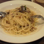 パスタランチのパスタ（オリジナルソース）写真撮り忘れ・・食べそうになりました(^▽^;)　きれいに盛り付けされていたのにスミマセン。　２０１４．１０．２４