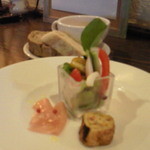 パスタランチ（￥１２００）の前菜。２０１４．１０．２４