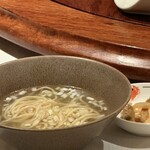 中国飯店 富麗華 - 料理(ネギ風味のあっさりスープそば)