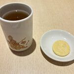 風流うどん・そば料理 歌行燈 - とうもろこしせんべいとてもおいしかったので、会計する前に並んでいたせんべいなどを購入❣️