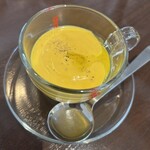 まちのイタリアン ワイン酒場 con le mani - カボチャの冷製スープ