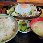 美可月 - 野菜炒め定食