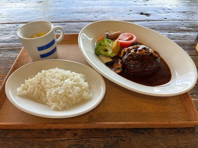 cafe mozart theo（モーツァルト テオ） - 国際センター（カフェ）の写真