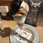 夜パフェ専門店 モモブクロ - 