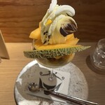 夜パフェ専門店 モモブクロ - 