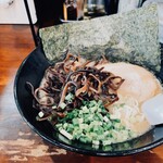 博多ラーメン とんこつ家 - 