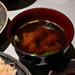 東京とんかつ がぶう - 赤だしのお味噌汁