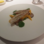 レフェルヴェソンス - 「渚の貴婦人」と名付けた皿。