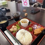 苗穂通り しあわせ食堂 - 