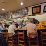 中央酒場 - 中央酒場内観