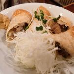 中央酒場 - 春巻き450円