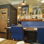 Italiano. - センスある店内