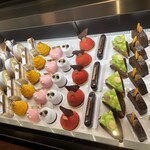 八芳園洋菓子店 - ショーケース