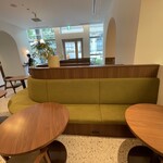 八芳園洋菓子店 - 内観