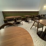 八芳園洋菓子店 - 内観