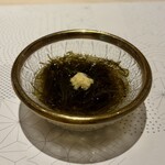 江戸前寿司 すし福 - お通し　もずく酢