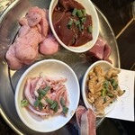 豚風 - ホルモン盛り合わせ