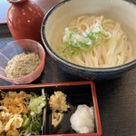 氷見うどん 美濃屋 - 料理写真: