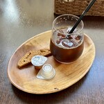 バルバルキッチンアメリ - 食後のアイスコーヒーS(¥200)
      期間限定で通常より¥100安い！