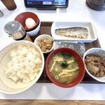 すき家 - 牛塩さばたまかけ朝食
