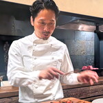 アカ - 時として熱弁ふるって調理は止まっちゃう(笑)