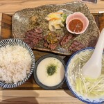 炭焼牛たん東山 雅 - 