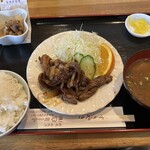 津ミートカシワギ - 