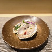 意気な寿し処阿部 青山店 - 生牡蠣