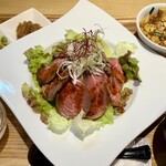 八幡麻婆 雅 - ローストビーフ丼(1,500円)