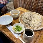 武蔵野そば処 - 料理写真:合い盛り（税込み１１５０円）
