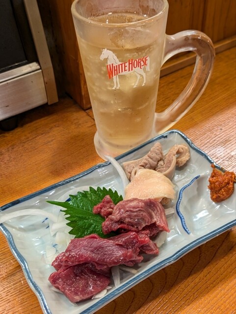 桜鍋 吉し多（よした） - 七日町（郷土料理）の写真