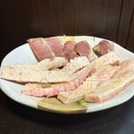 浪花焼肉 肉タレ屋 - 