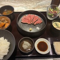 肉割烹 SHUN - 