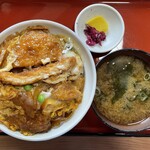 東京庵 - 『かつ丼(みそ汁・漬物付)』