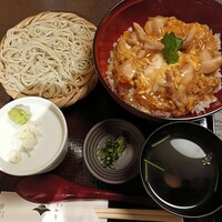 鴨しゃぶ さ和鳥 東上野 - 親子丼＋小蕎麦セット