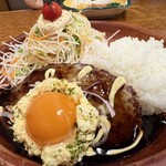 びっくりドンキー - 料理写真:月見テリたまマヨバーグディッシュ