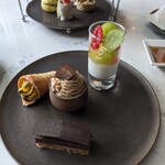 ザ・ラウンジ - 上段