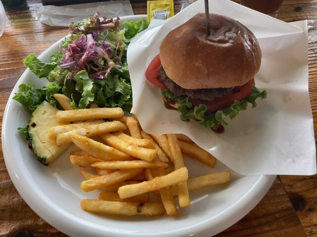 ALOHA CAFE Pineapple 西宮山口店 （アロハカフェ パイナップル