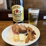 麺や一芯 - ■ビール＋おつまみ¥800