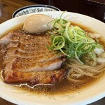 麺や一芯 - ■【限定】燻製鶏しょうゆラーメン＋味玉＋玉ねぎ¥1,600