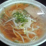 きらく - 中華そばうまいぶん ４００円(税込)