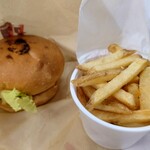 JJ BURGER - 料理写真:チーズバーガー　ドリンク・ポテトセット